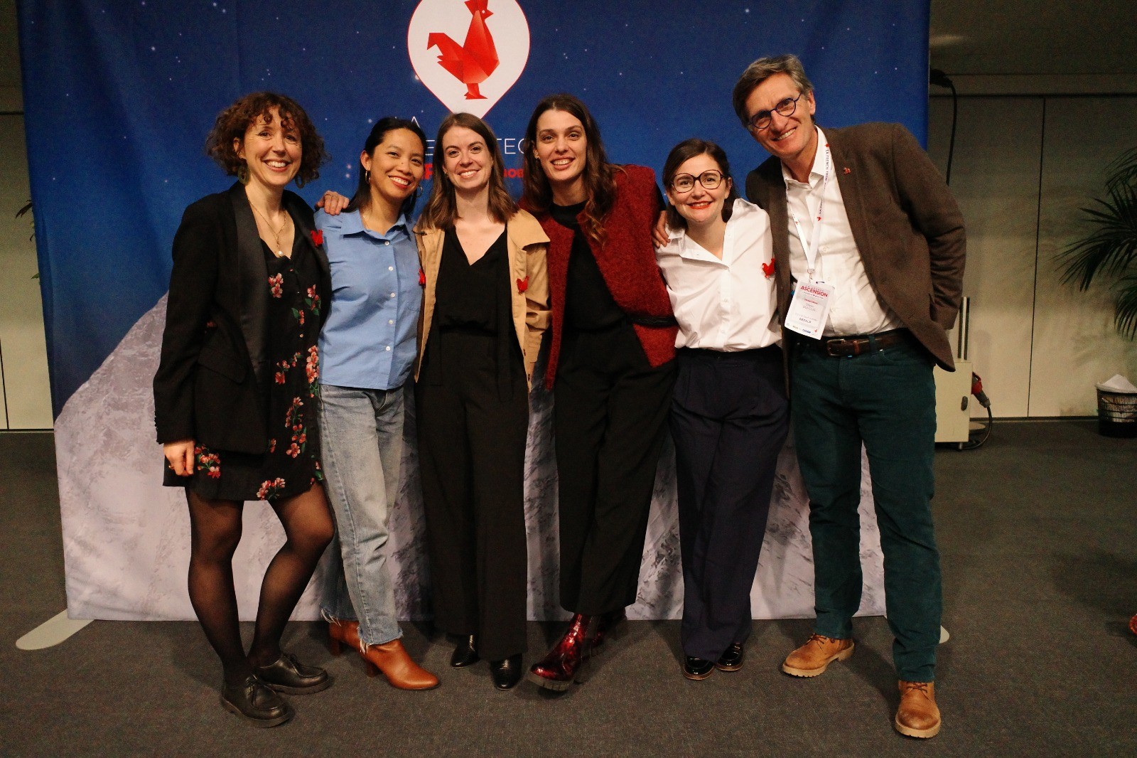 Julie Gaillard, responsable du projet La Grande Ascension au sein de l’équipe French Tech Grenoble, Vanmala Vongkingkeo, responsable communication, Tatiana Leroy, directrice générale de French Tech Grenoble, Emma Esnard, responsable communautés & Totem, Carole Lymer, présidente, Olivier Dufour, fondateur de Beealp et membre du comex de la French tech 