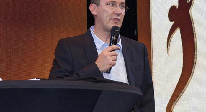 EASii IC, leader croissance