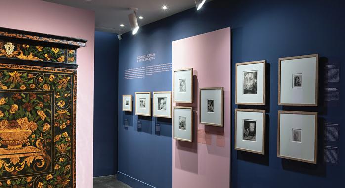 Le cabinet Rembrandt et l'une des gravures exposées au Couvent Sainte-Cécile.