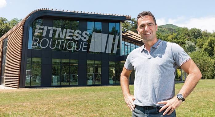 Stéphane Viscuso, président de Netquattro, dans l'espace verdoyant du campus de la Brunerie © J.-M. Blache