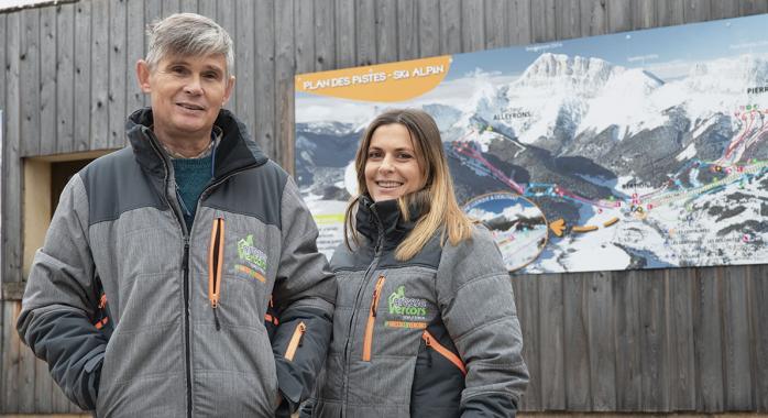 Jean-François Motes, le nouveau directeur d’exploitation du domaine, et Marine Auvergne, responsable commerciale de la station © F. Ardito