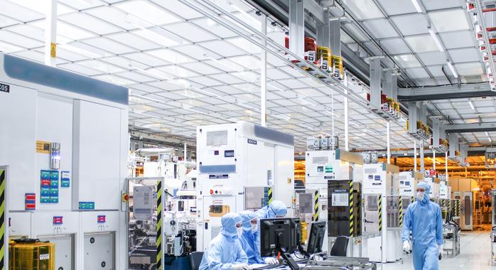 Salle blanche pour la fabrication de plaquettes en 300 mm à Crolles, en cours d’extension © STMicroelectronics