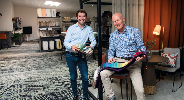 Guiral de Montclos et Laurent Moskal, dans le showroom de l’entreprise, à Voiron © E. Tolwinska