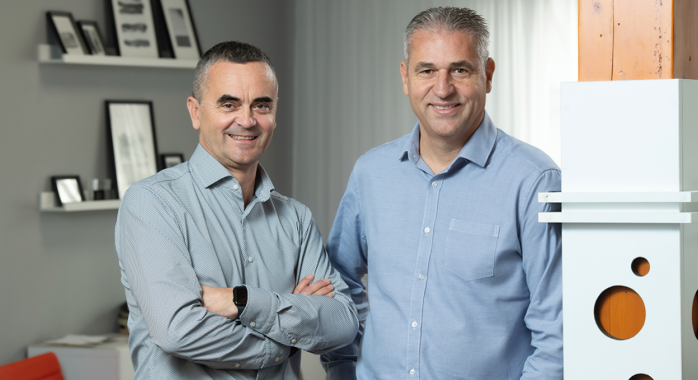 Éric Bernard-Brunel et Cédric Mercier, tous deux directeurs généraux et actionnaires à parts égales de Vêpres © F. Ardito Éric Bernard-Brunel et Cédric Mercier, tous deux directeurs généraux et actionnaires à parts égales de Vêpres.