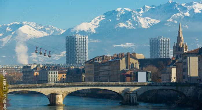 Ville de Grenoble © Adobe Stock Ville de Grenoble © Adobe Stock