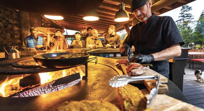 Cuisine au feu de bois au Clariant dans le Vercors © Le Clariant