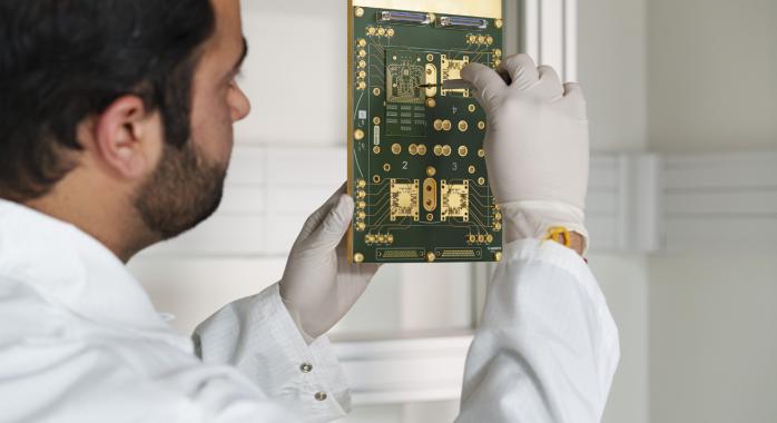 Cryostat avec PCB © Quobly Cryostat avec PCB