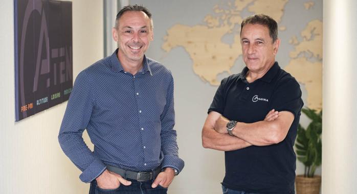 Gérald Amodio, directeur commercial, et Bruno Lemaitre, président d’Imagina International, dans les nouveaux locaux de la société à Meylan © F. Ardito Gérald Amodio, directeur commercial, et Bruno Lemaitre, président d’Imagina International, dans les nouveaux locaux de la société à Meylan