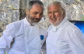 Christophe Aribert et Pierre Gagnaire lors de la réception à la Maison Aribert, le 10 mai 2024, à Uriage-les-Bains.