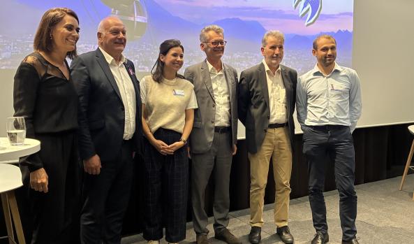 Anne-Fleur BARRET (Bloom Up Conseil), Jean-Pierre Gaillard (Président CASRA), Coralie Gueydon (King Jouet), Pierre Fort (DG CASRA), Jean Therme (CEA), Nicolas Saubin (ASTRIIS)