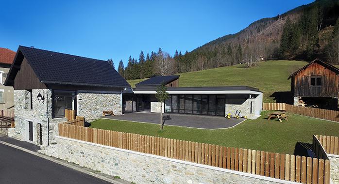 École de la Ferrière - Haut Breda- Atelier Metis Architectes © Pixel Vidéo, Sandrine Rivière École de la Ferrière - Haut Breda- Atelier Metis Architectes © Pixel Vidéo, Sandrine Rivière